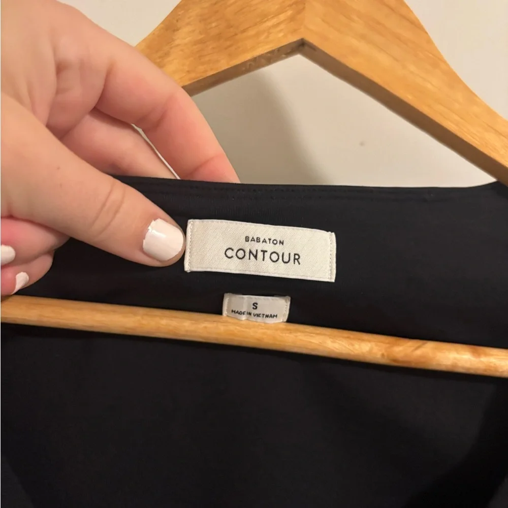 ARITZIA Babaton Contour Black Long Sleeve Cropped Bodycon Top Size Small